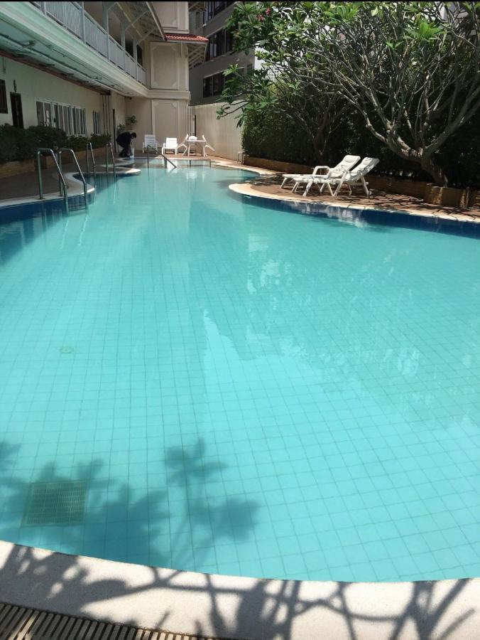 Baan Klang Condo Hotel HHQ Buitenkant foto
