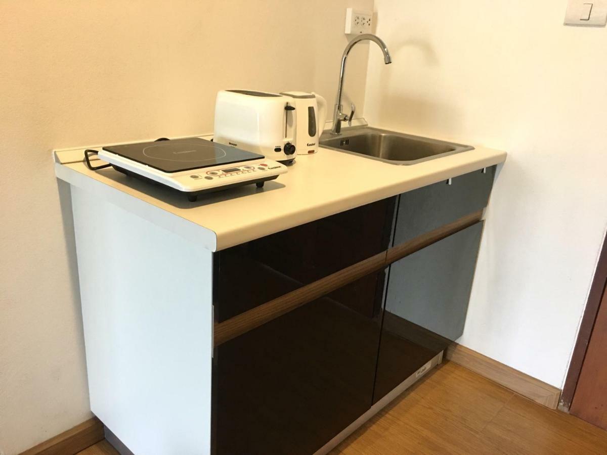 Baan Klang Condo Hotel HHQ Buitenkant foto