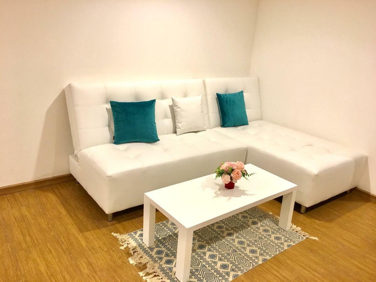 Baan Klang Condo Hotel HHQ Buitenkant foto
