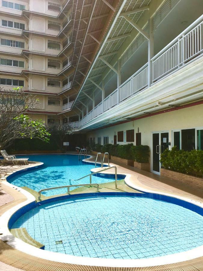 Baan Klang Condo Hotel HHQ Buitenkant foto